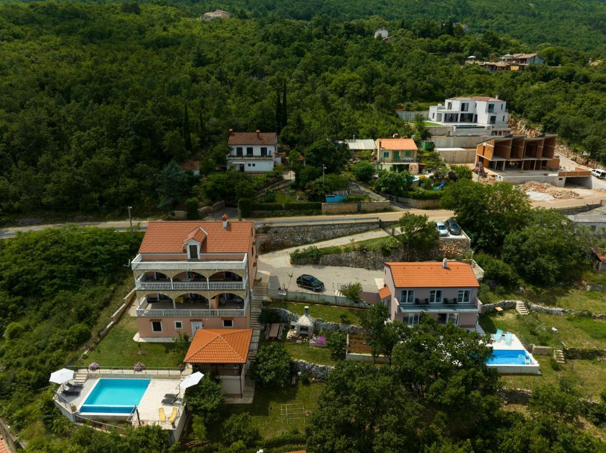 Jovich Apartments 2 Mošćenička Draga Exteriör bild